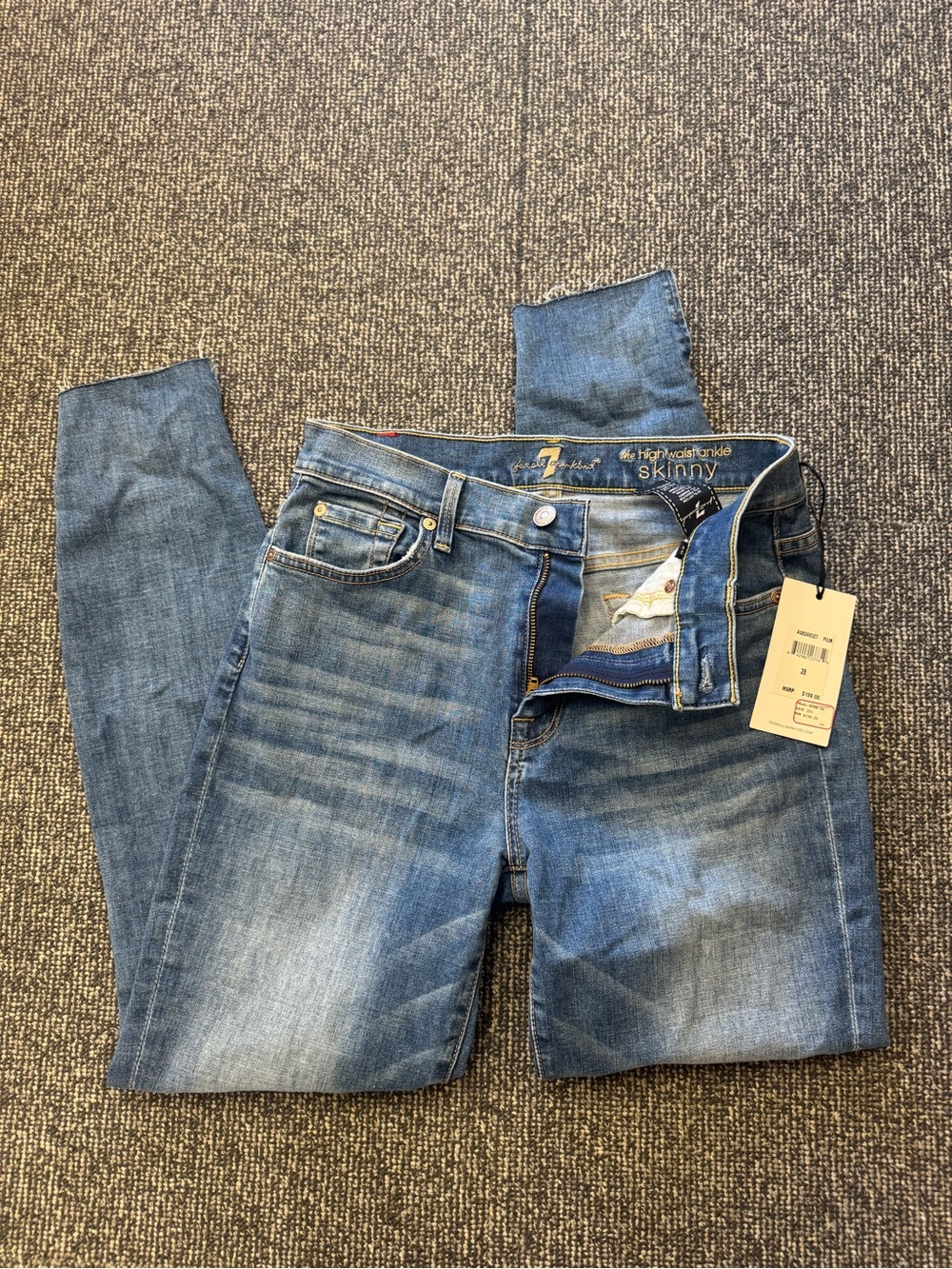 7 For All Mankind - Picture 6 of 9